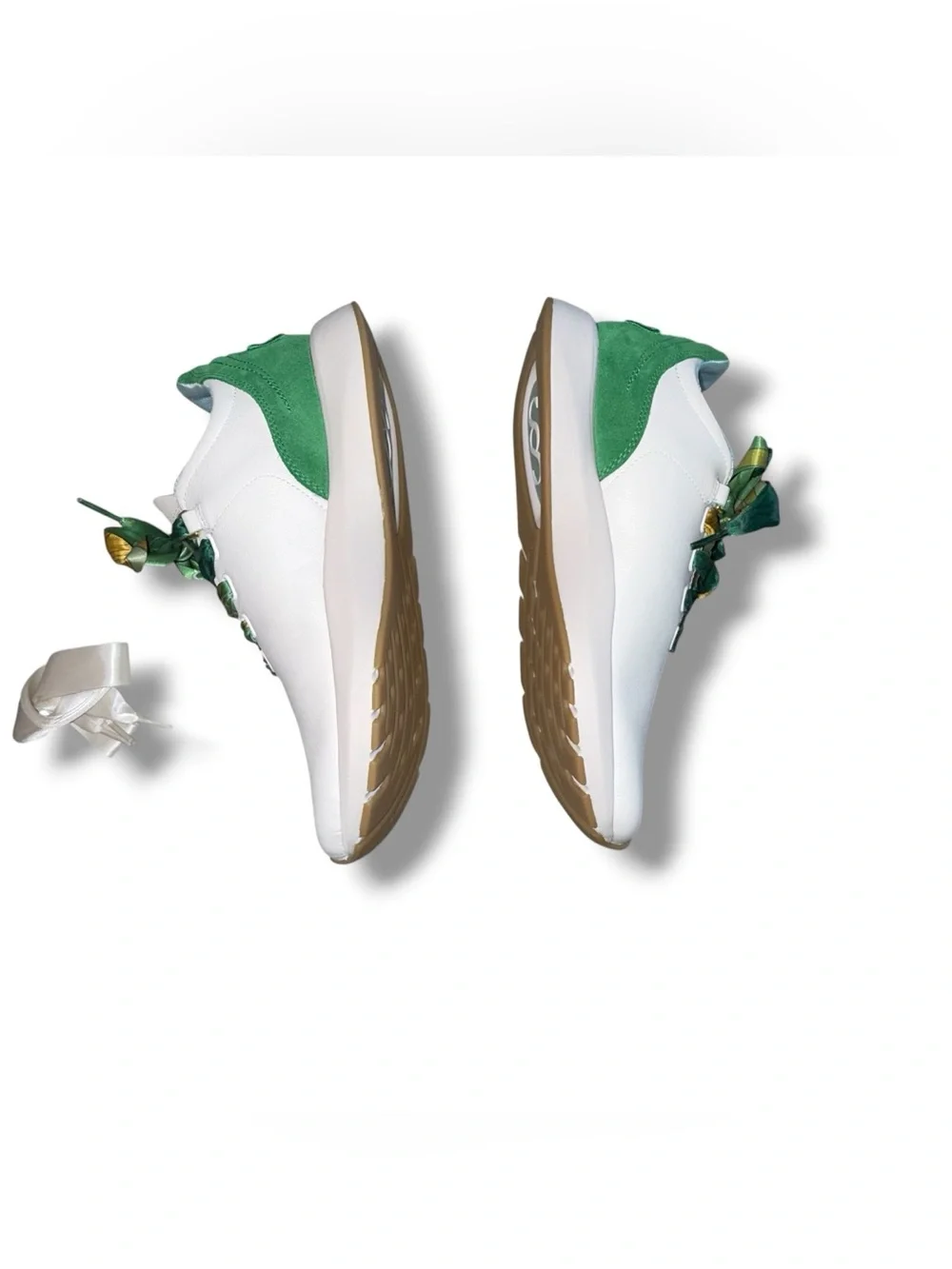NEW IN BOX SAYSH 2 Leather Sneakers - Women’s 10 - White / Green Ribbon Laces
